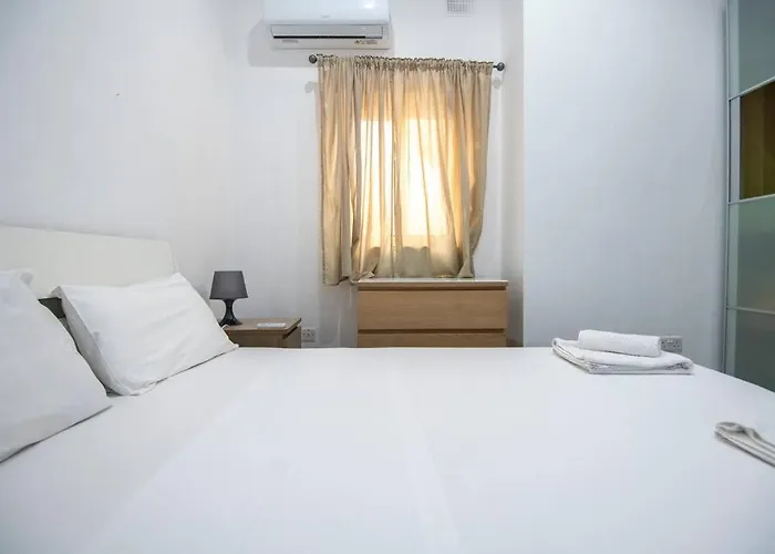 Modern & Spacious Near Valletta 아파트 슬리에마