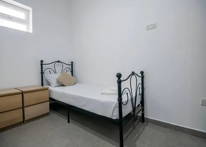 Апартаменты Modern & Spacious Near Valletta