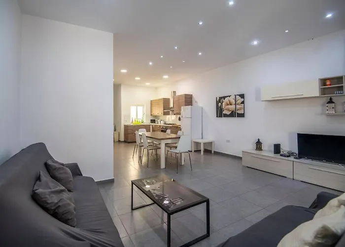 Апартаменты Modern & Spacious Near Valletta